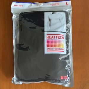 UNIQLO HEATTECH Black Long Sleeve Top